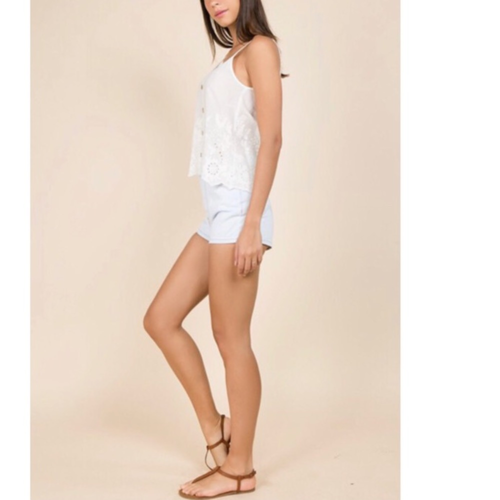 Embroidered White Cami Tank Top - Picture 3 of 4